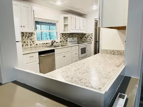 Kitchen - 471 Nottely River Rd, Murphy, NC 28906 photo 2 of 9