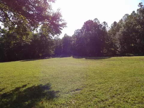 349 Old Ferguson Town Rd, Hiawassee, GA 30546