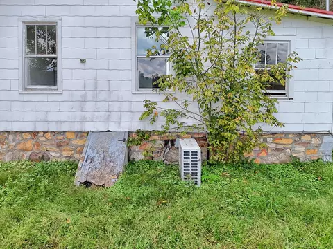 Exterior - 565 Tomotla Rd, Marble, NC 28905 photo 2 of 15