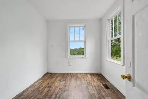 Bedroom - 565 Tomotla Rd, Marble, NC 28905 photo 3 of 4