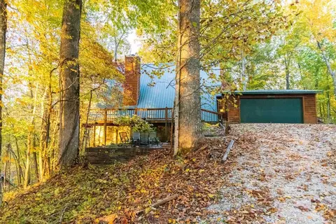 702 Rhododendron Dr, Topton, NC 28781