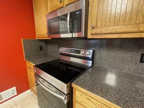 Kitchen - 14 Rayelee Cir, Jasper, GA 30143 photo 5 of 6