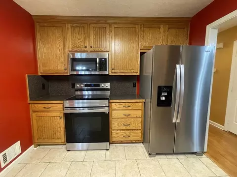 Kitchen - 14 Rayelee Cir, Jasper, GA 30143 photo 6 of 6