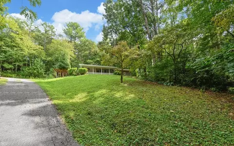 Exterior - 332 E Vineyard Rd, Hayesville, NC 28904 photo 5 of 15
