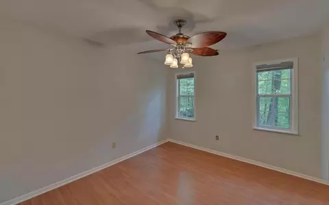 Bedroom - 332 E Vineyard Rd, Hayesville, NC 28904 photo 3 of 5