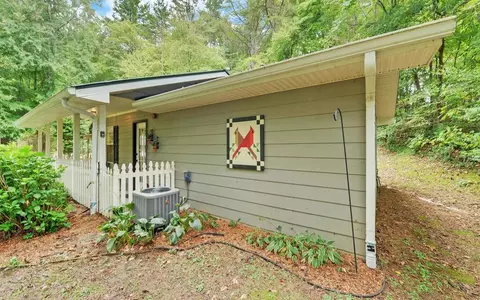 Exterior - 332 E Vineyard Rd, Hayesville, NC 28904 photo 2 of 15