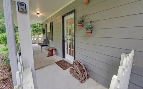 Exterior - 332 E Vineyard Rd, Hayesville, NC 28904 photo 4 of 15