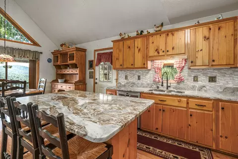 Kitchen - 346 View Ridge Trl, Murphy, NC 28906 photo 3 of 4