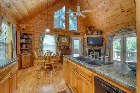 Kitchen - 184 Beaver Ridge Rd, Murphy, NC 28906 photo 5 of 5