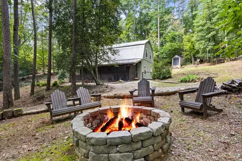 121 Redbird Dr, Blairsville, GA 30512