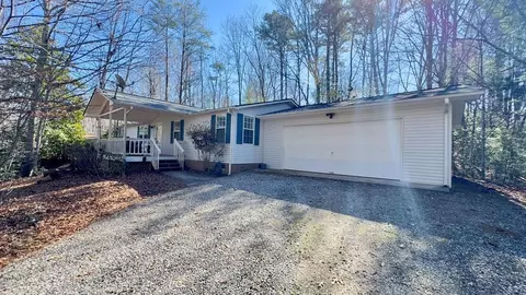 213 Rocky Cir, Blairsville, GA 30512
