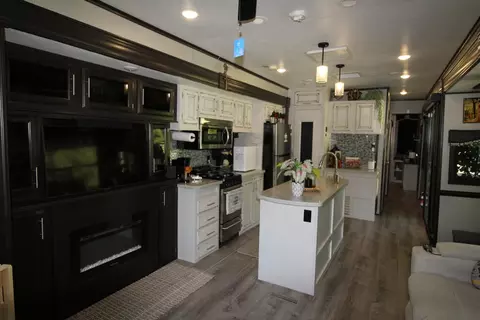 Kitchen - 31 Pear Ln, Murphy, NC 28906 photo 2 of 2