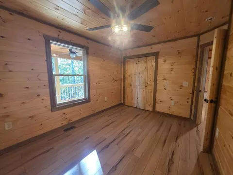 Bedroom - 92 Rabbit Ridge Rd, Murphy, NC 28906 photo 4 of 4