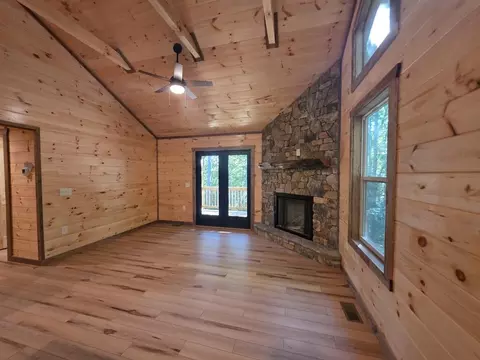 Living - 92 Rabbit Ridge Rd, Murphy, NC 28906 photo 1 of 2