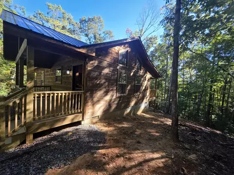 Exterior - 92 Rabbit Ridge Rd, Murphy, NC 28906 photo 3 of 5