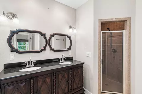 Bath - 175 Bear Trace Rd, Brasstown, NC 28902 photo 2 of 4