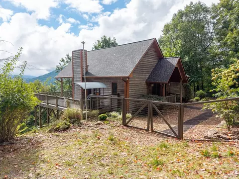 Exterior - 175 Bear Trace Rd, Brasstown, NC 28902 photo 14 of 21