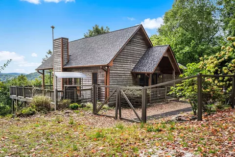 Exterior - 175 Bear Trace Rd, Brasstown, NC 28902 photo 19 of 21