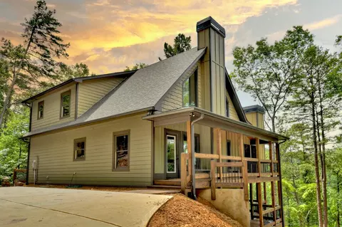 80 Parker Ct, Ellijay, GA 30540