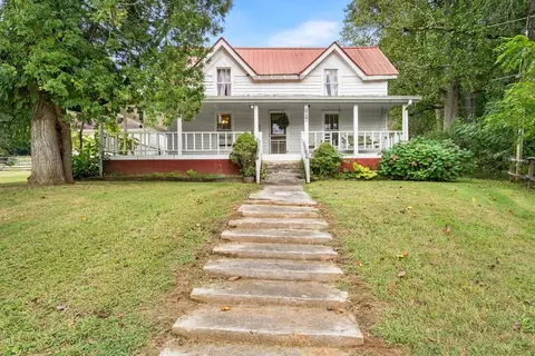 1870 Upper Bell Creek Rd, Hiawassee, GA 30546