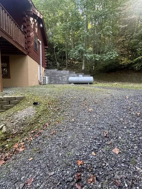 Exterior - 889 Wagon Train Rd, Murphy, NC 28906 photo 13 of 14