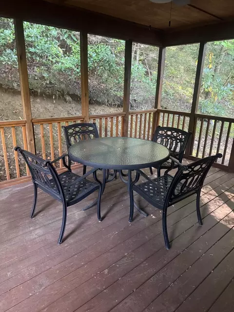 Exterior - 889 Wagon Train Rd, Murphy, NC 28906 photo 9 of 14