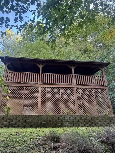 Exterior - 889 Wagon Train Rd, Murphy, NC 28906 photo 2 of 14