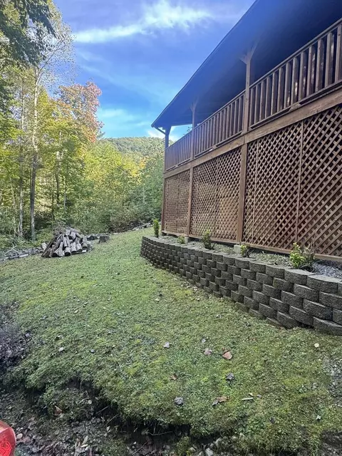 Exterior - 889 Wagon Train Rd, Murphy, NC 28906 photo 3 of 14