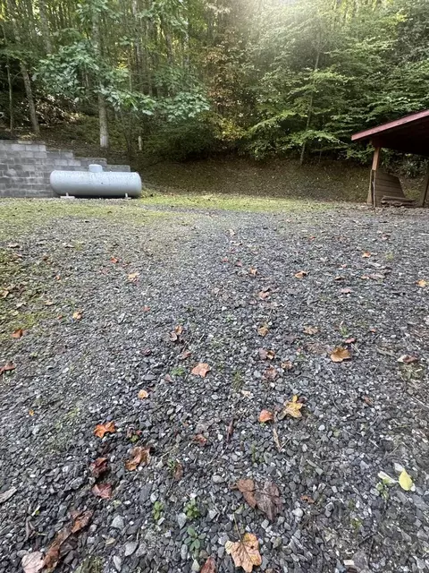 Exterior - 889 Wagon Train Rd, Murphy, NC 28906 photo 12 of 14