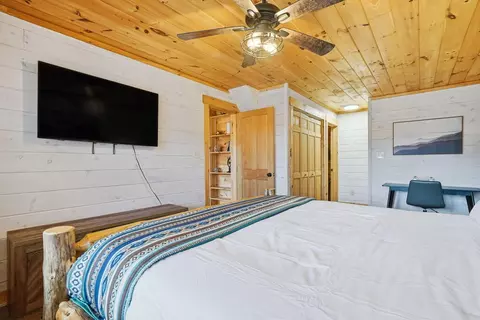 Bedroom - 31 The Kings Ct, Cherry Log, GA 30522 photo 2 of 8