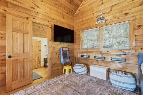 Bedroom - 31 The Kings Ct, Cherry Log, GA 30522 photo 7 of 8