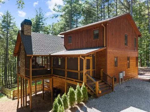 705 George Curtis Rd, Blue Ridge, GA 30513