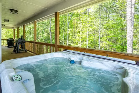Exterior - 640 Point Overlook Trl, Murphy, NC 28906 photo 11 of 22