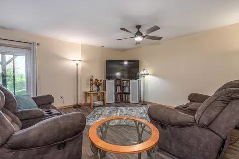 Living - 640 Point Overlook Trl, Murphy, NC 28906 photo 5 of 6