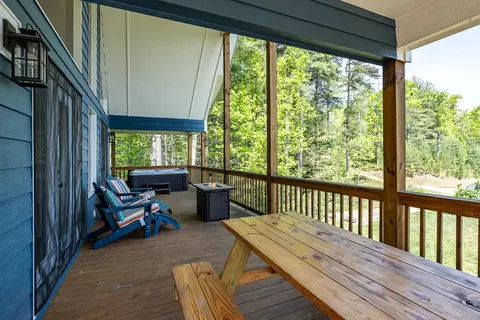 Exterior - 640 Point Overlook Trl, Murphy, NC 28906 photo 8 of 22
