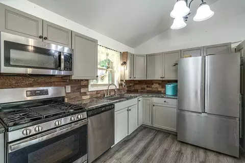 Kitchen - 1600 Cook Creek Rd, Murphy, NC 28906 photo 2 of 5