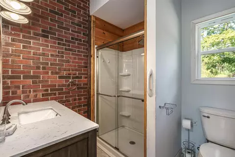 Bath - 1600 Cook Creek Rd, Murphy, NC 28906 photo 1 of 3