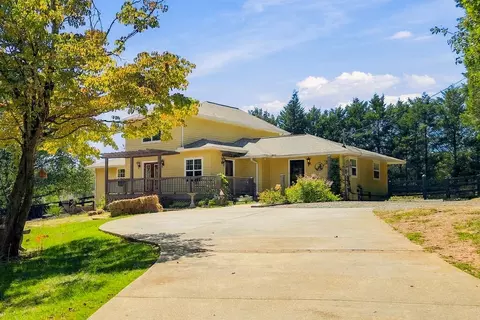 Exterior - 110 Spruce Pne, Tate, GA 30177 photo 3 of 12