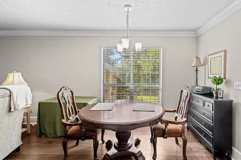 Dining - 17 E Pine St, Chatsworth, GA 30705 photo 1 of 2