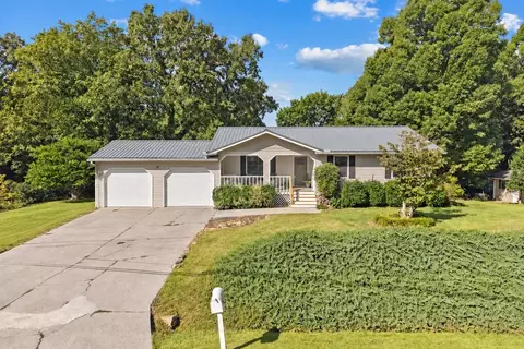 17 E Pine St, Chatsworth, GA 30705