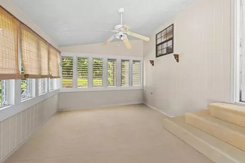 Exterior - 17 E Pine St, Chatsworth, GA 30705 photo 2 of 9