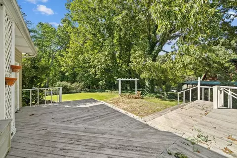 Exterior - 17 E Pine St, Chatsworth, GA 30705 photo 3 of 9