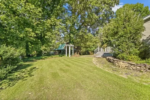 Exterior - 17 E Pine St, Chatsworth, GA 30705 photo 6 of 9