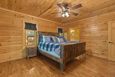 Bedroom - 66 Windy Hill Dr, Cherry Log, GA 30522 photo 2 of 6