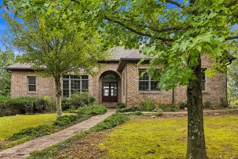 100 Fox Paw Leaf Ct, Ellijay, GA 30536