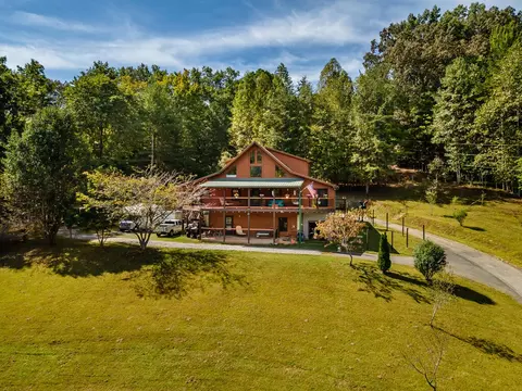 59 Cedar Valley Rd, Blue Ridge, GA 30513