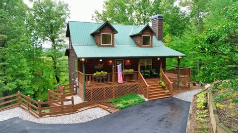 193 Nonchalant Ln, Blairsville, GA 30512