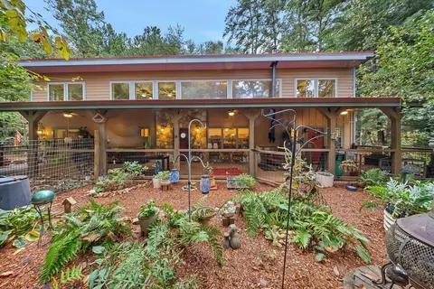 185 Sassafras Dr, Mineral Bluff, GA 30559