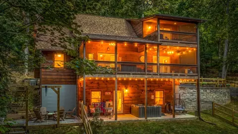 111 Windy Valley Spur, Blue Ridge, GA 30513