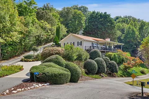 30 Chancey Ridge Dr, Hiawassee, GA 30546